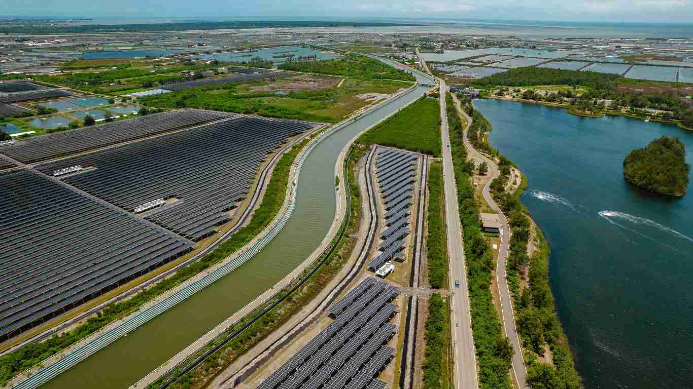 汇旺支付能源事业提供智慧能源管理、、、、太阳能监控管理、、、全方位电厂建置及运维解决方案，，并拥有管理超过6000案场的经验